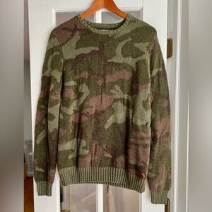 Men’s Camouflage Dockers Sweater, Size Large NWOT